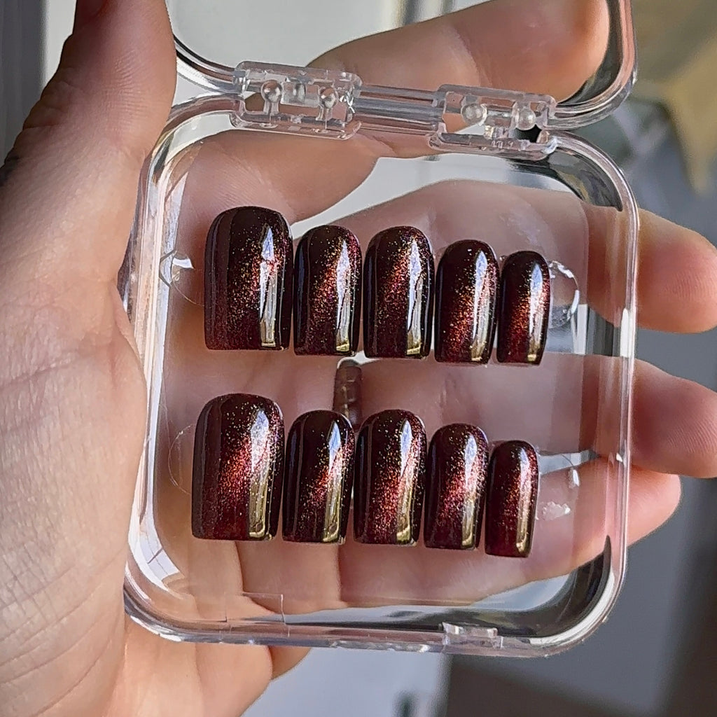 Cat Eye Nails